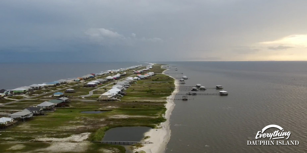 The Complete Guide to Flying to Dauphin Island: Airports, Routes, and Transportation Options